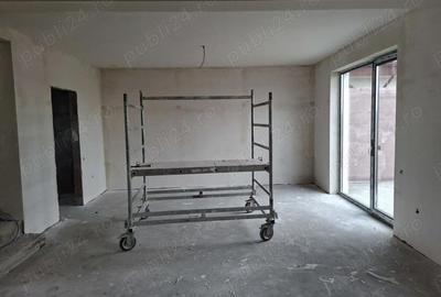 Casă cu 3 camere cu Teren 444 Mp în Central - 2