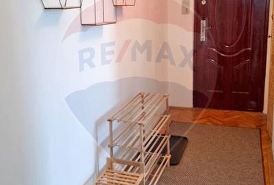Apartament cu 2 camere în 22 Decembrie 1989 - 8