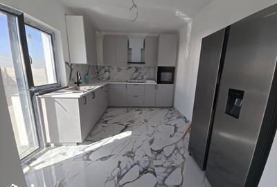 Casă cu 4 camere cu Teren 320 Mp în Berceni