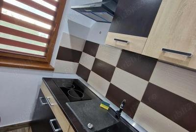 Apartament cu 2 camere decomandat în Jurilovca - 1