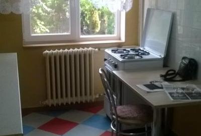 Apartament cu 2 camere semidecomandat, mobilat în Olimpia-Stadion