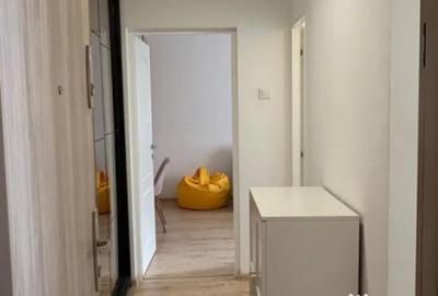 Garsonieră decomandată în Brâncoveanu