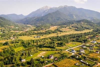 FILM! Oaza paradisiaca cu lac, vedere catre Bucegi, Glajerie/ Rasnov, pretabil C - 18