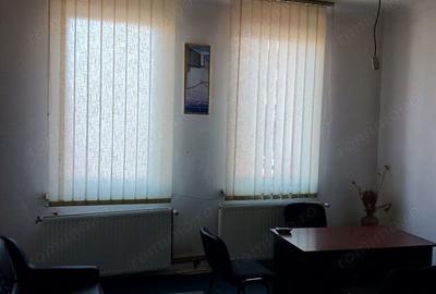 Apartament cu 2 camere semidecomandat în Central - 2