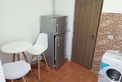 Garsonieră decomandată în Tineretului