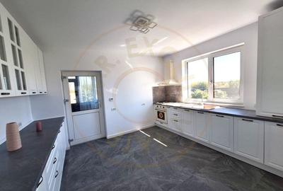 Casa noua, prima inchiriere - confort, eleganta si acces rapid catre oras - 4