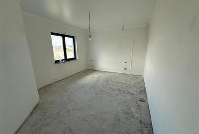 CASA P+E LA STADIU DE FINISAJE,  STR. CUZA VODA,  ZONA PETRESTI - 19