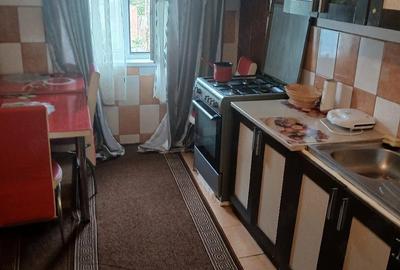 Apartament cu 3 camere decomandat în Grădiștea - 1