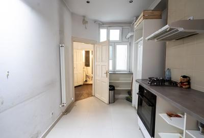 Apartament cu 3 camere semidecomandat în Central - 9