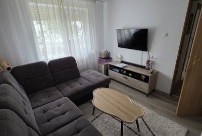 Apartament cu 2 camere decomandat în Micro 5 - 5
