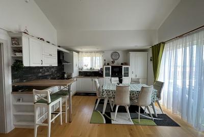 Penthouse cu 3 camere decomandat, mobilat în Arhitecților - Calea Cisnădiei - 3