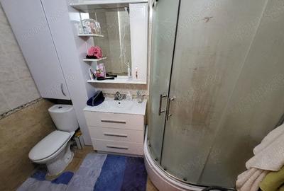 Apartament cu 3 camere decomandat în P-ța Victoriei - 2