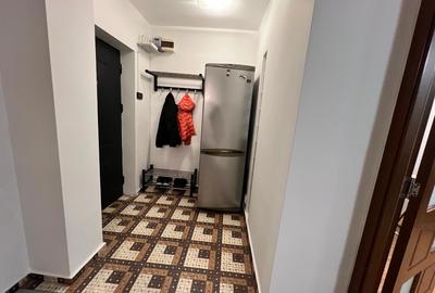 Garsonieră decomandată în 1 Mai - 5