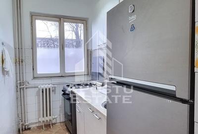 Apartament cu 3 camere, etaj intermediar, zona Dacia - 4
