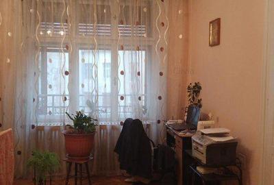 Apartament cu 3 camere decomandat în Central - 3