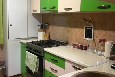 Apartament cu 4 camere decomandat în Central - 2