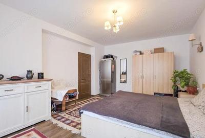 Casă cu 11 camere cu Canalizare în Dragomirești-Deal - 20