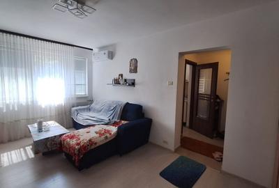Apartament cu 2 camere semidecomandat în Baba Novac