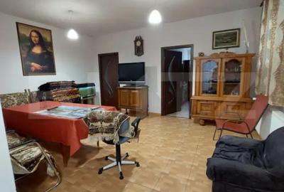 Casă cu 4 camere cu Teren 550 Mp în Central - 2