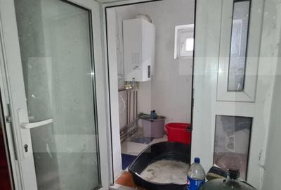 Spatiu comercial, casa veche si teren - 19