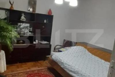 Casă cu 3 camere cu Teren 143 Mp în Central - 1