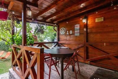 Casă cu 7 camere cu Garaj în Central - 8