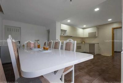 Casă cu 4 camere în Central - 8