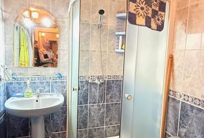 Apartament cu 4 camere decomandat în Central - 9