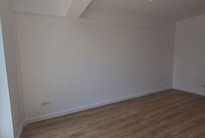 Apartament cu 3 camere în Central - 15