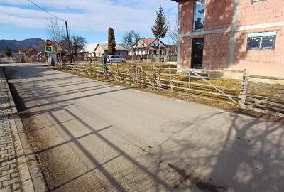 Casă cu Teren 650 Mp în Central - 4