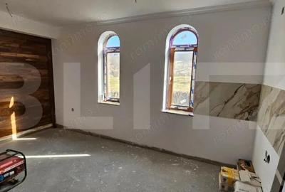 Casă cu Teren 1000 Mp în Almașu Mic - 1