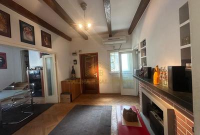 Vanzare - 4 camere  Str. Pasului - colt cu Armeneasca - 19