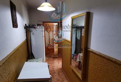 Apartament 3 camere, semidecomandat, zona centrala - 2