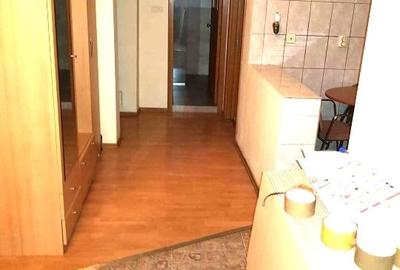APARTAMENT 3/8 BLOC 1991 MONOLIT STRADAL SCOALA 81- METROU FARA AMENAJARI - 1
