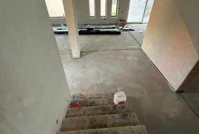 Casă cu 4 camere cu Teren 500 Mp în Corunca - 11