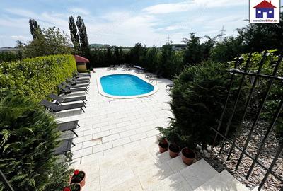 Spațiu comercial, de 1,050 mp, în Băile Felix