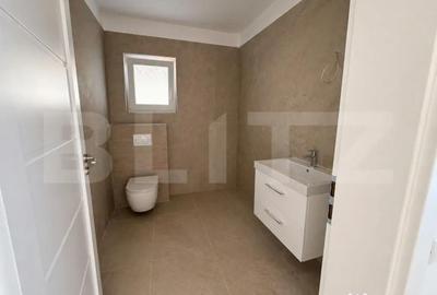 Casă cu 4 camere cu Teren 476 Mp în Cetate