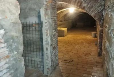 Spațiu comercial, de 82 mp, în Centrul Istoric - 6