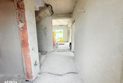 Casă cu 5 camere cu Teren 364 Mp în Domnești - 9