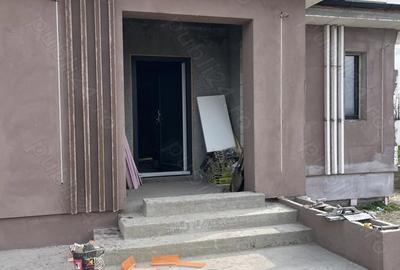 Casă cu Teren 600 Mp în Central - 5