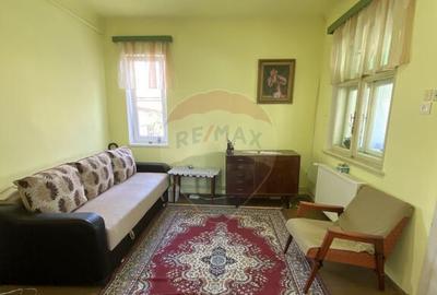 Casă cu 3 camere cu Teren 602 Mp în Vest