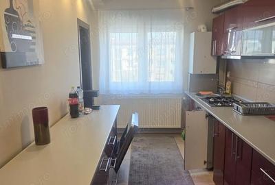 Apartament cu 3 camere decomandat în Central - 3