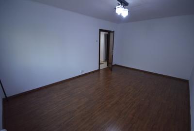 Apartament cu 3 camere decomandat, mobilat în Titan - 11