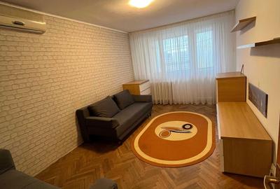 Apartament cu 2 camere decomandat în Alexandru Obregia