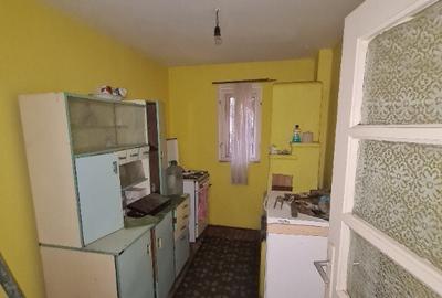 Casa, Filia?i pret negociabil - 3