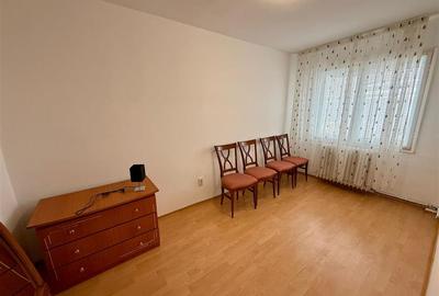 Apartament cu 3 camere semidecomandat în Podu Roș - 5