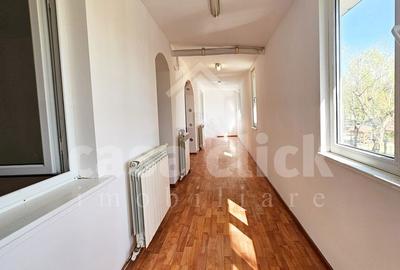 Apartament cu 4 camere decomandat în Sud - 8