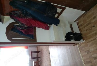 Gars sud 21 mp. Etaj 2, de pe revolu?iei langa circa sud - 5