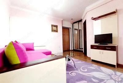 Garsonieră decomandată în Apărătorii Patriei