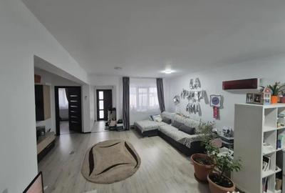 Casă cu 3 camere cu Teren 350 Mp în Șimnicu de Sus - 10